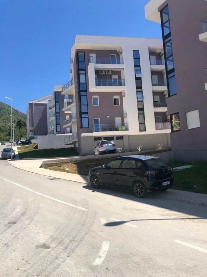 Matea Appartement Tivat Buitenkant foto