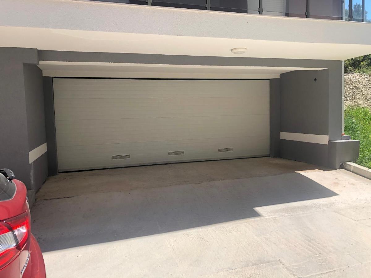 Matea Appartement Tivat Buitenkant foto